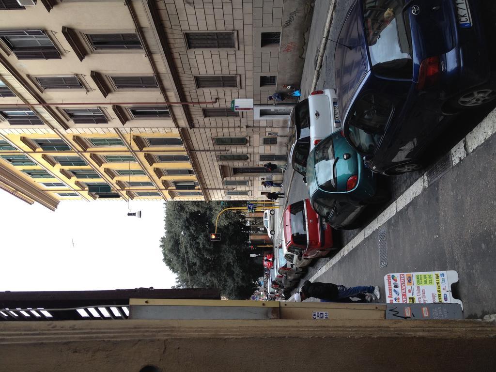 Domus Roma Guest House - Rome — Photos 1
